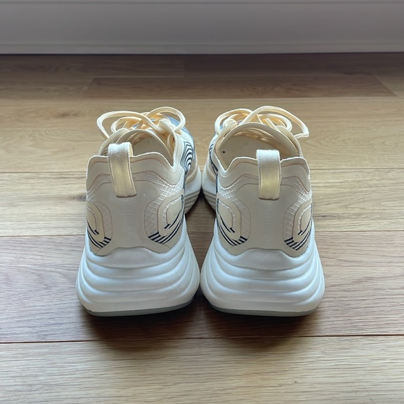 APL Streamline - Picture 3 of 4